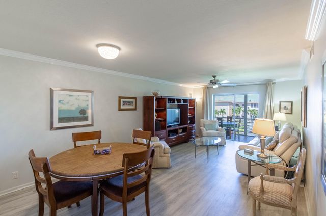 2615 NE 1st Court 411, Boynton Beach, FL 33435