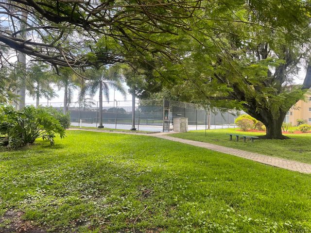 2615 NE 1st Court 411, Boynton Beach, FL 33435