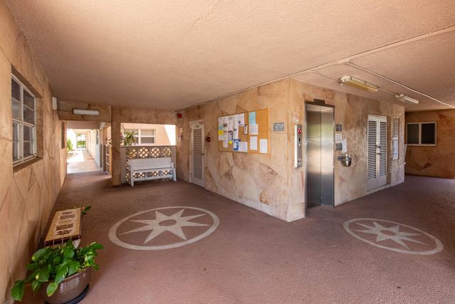 2615 NE 1st Court 411, Boynton Beach, FL 33435
