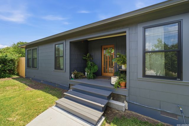 446 QUEEN ANNE CT, San Antonio, TX 78209