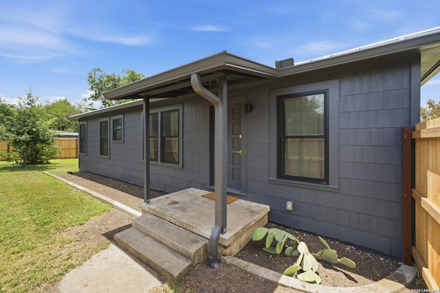 446 QUEEN ANNE CT, San Antonio, TX 78209