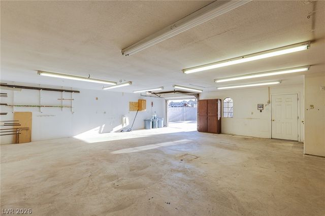 6050 Duncan Drive, Las Vegas, NV 89108