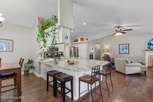 5881 N Isabella DR, Coeur D'alene, ID 83815
