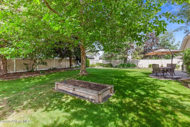 5881 N Isabella DR, Coeur D'alene, ID 83815
