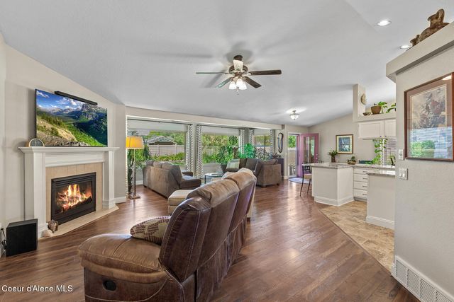 5881 N Isabella DR, Coeur D'alene, ID 83815