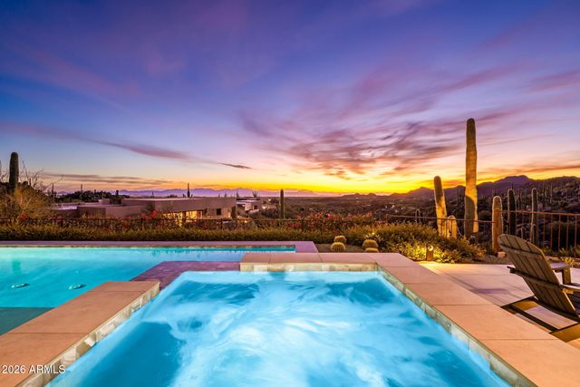 1313 W TORTOLITA MOUNTAIN Circle, Oro Valley, AZ 85755