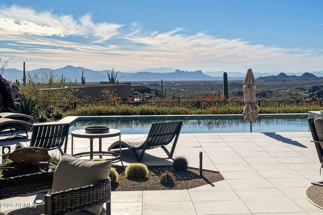 1313 W TORTOLITA MOUNTAIN Circle, Oro Valley, AZ 85755