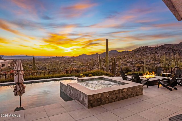 1313 W TORTOLITA MOUNTAIN Circle, Oro Valley, AZ 85755