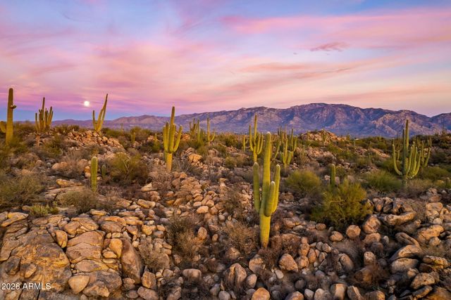 1313 W TORTOLITA MOUNTAIN Circle, Oro Valley, AZ 85755