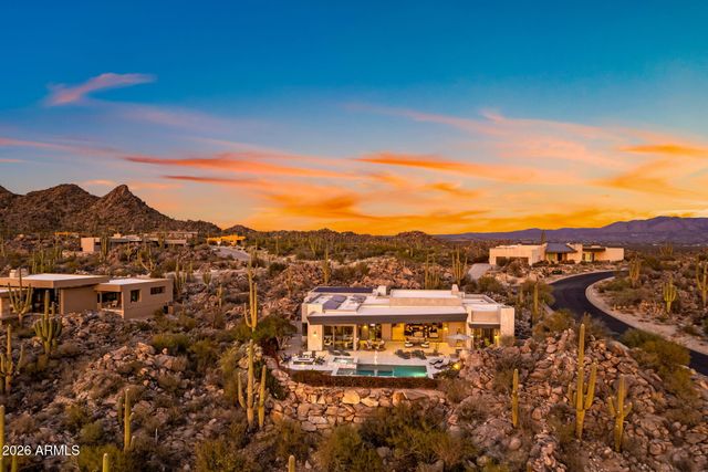 1313 W TORTOLITA MOUNTAIN Circle, Oro Valley, AZ 85755