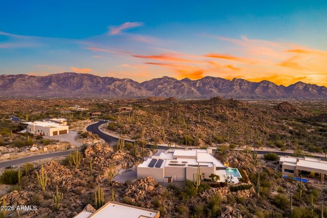1313 W TORTOLITA MOUNTAIN Circle, Oro Valley, AZ 85755