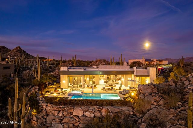 1313 W TORTOLITA MOUNTAIN Circle, Oro Valley, AZ 85755