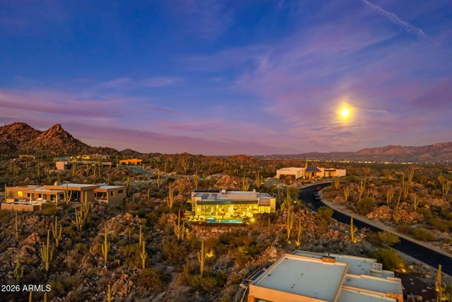1313 W TORTOLITA MOUNTAIN Circle, Oro Valley, AZ 85755