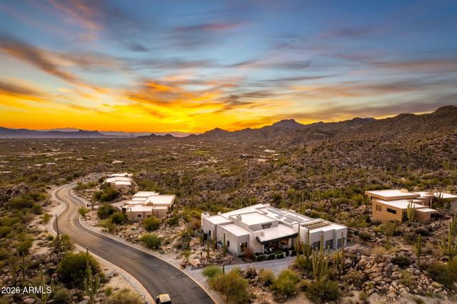 1313 W TORTOLITA MOUNTAIN Circle, Oro Valley, AZ 85755