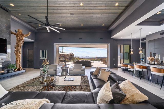 1313 W TORTOLITA MOUNTAIN Circle, Oro Valley, AZ 85755