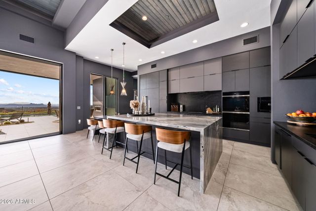 1313 W TORTOLITA MOUNTAIN Circle, Oro Valley, AZ 85755