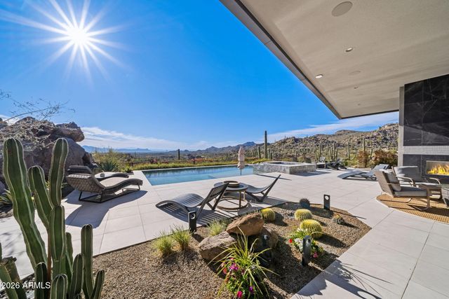 1313 W TORTOLITA MOUNTAIN Circle, Oro Valley, AZ 85755