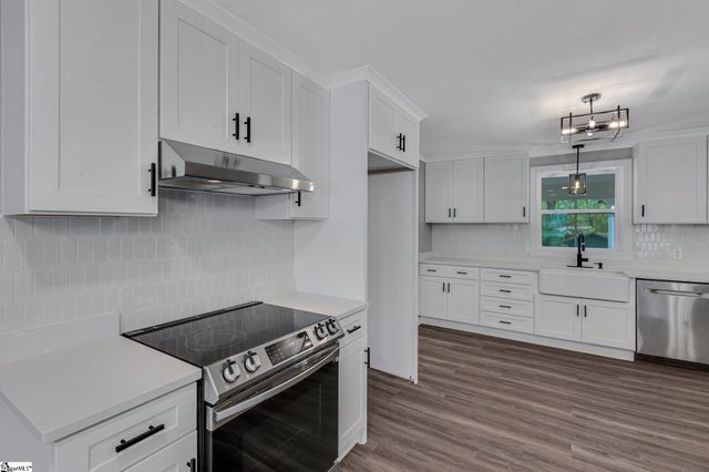 181 Skyland Drive, Clinton, SC 29325