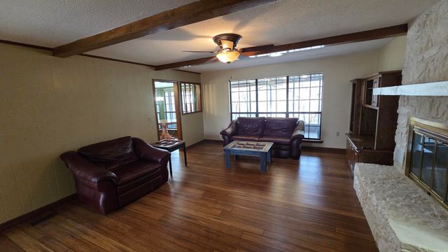 112 Kings Place, Fairfield Bay, AR 72088