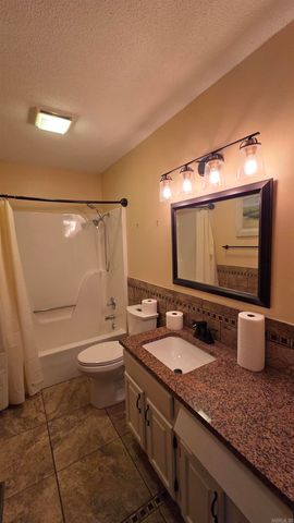 112 Kings Place, Fairfield Bay, AR 72088