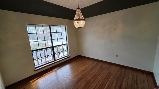 112 Kings Place, Fairfield Bay, AR 72088