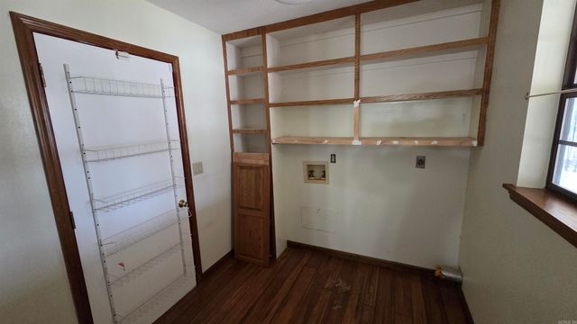 112 Kings Place, Fairfield Bay, AR 72088