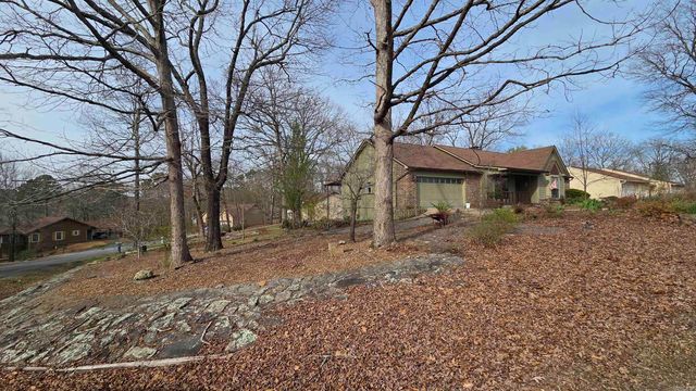 112 Kings Place, Fairfield Bay, AR 72088