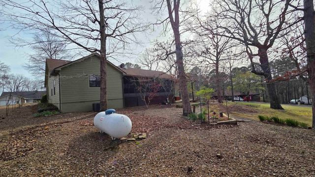 112 Kings Place, Fairfield Bay, AR 72088