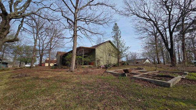 112 Kings Place, Fairfield Bay, AR 72088