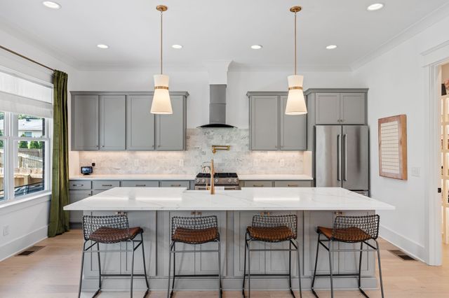 452 Annex Avenue, Nashville, TN 37209