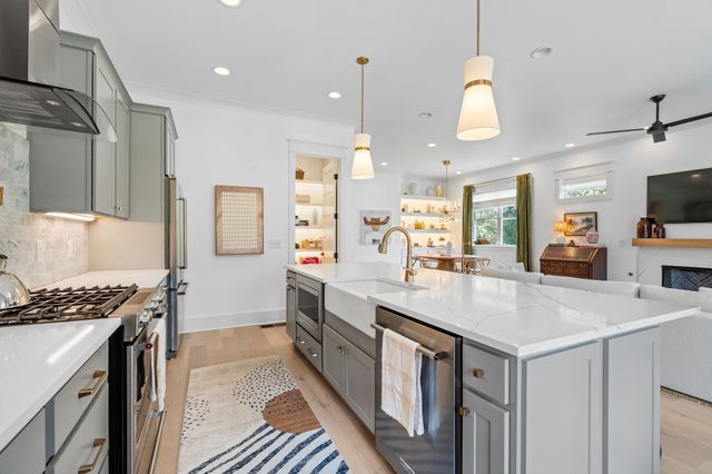 452 Annex Avenue, Nashville, TN 37209