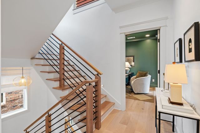 452 Annex Avenue, Nashville, TN 37209