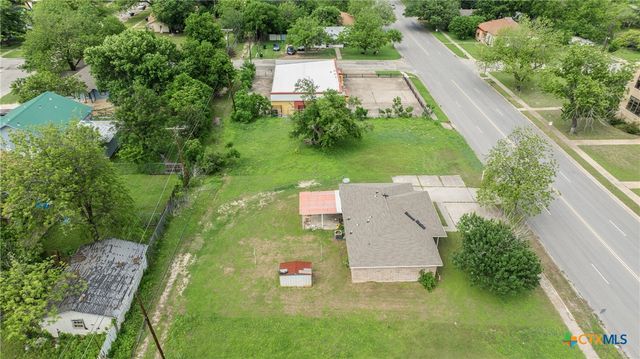 208 N 8th Street, Temple, TX 76501