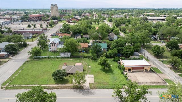 208 N 8th Street, Temple, TX 76501
