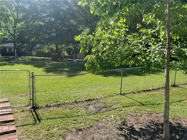 2875 Carriage Lane, Atlanta, GA 30349