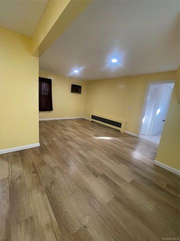 2585 Beach Drive 1st Floor, Merrick, NY 11566