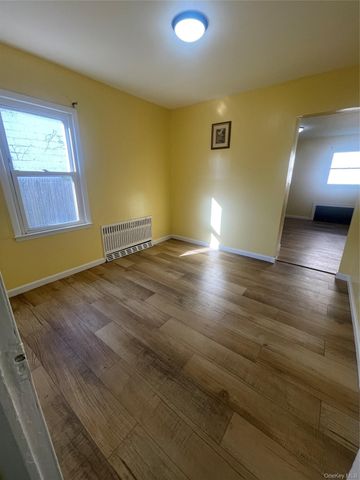 2585 Beach Drive 1st Floor, Merrick, NY 11566