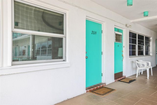 1900 59TH AVENUE N 209, St Petersburg, FL 33714
