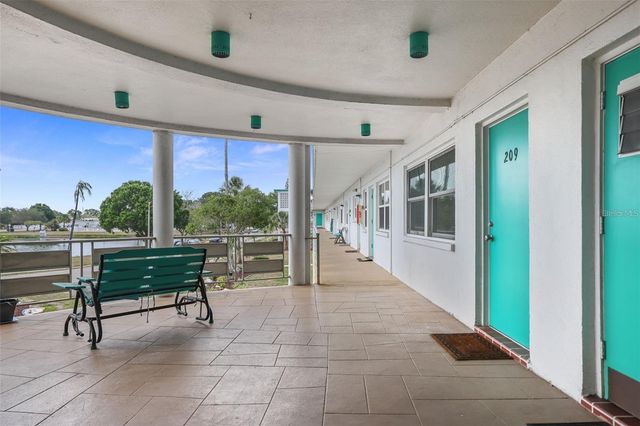 1900 59TH AVENUE N 209, St Petersburg, FL 33714