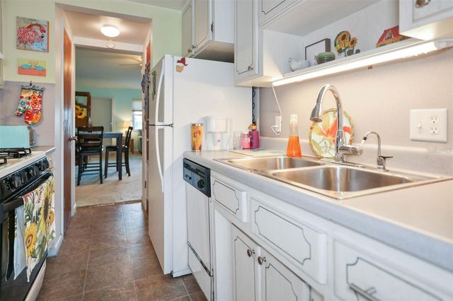 1900 59TH AVENUE N 209, St Petersburg, FL 33714