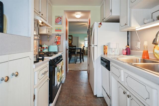 1900 59TH AVENUE N 209, St Petersburg, FL 33714