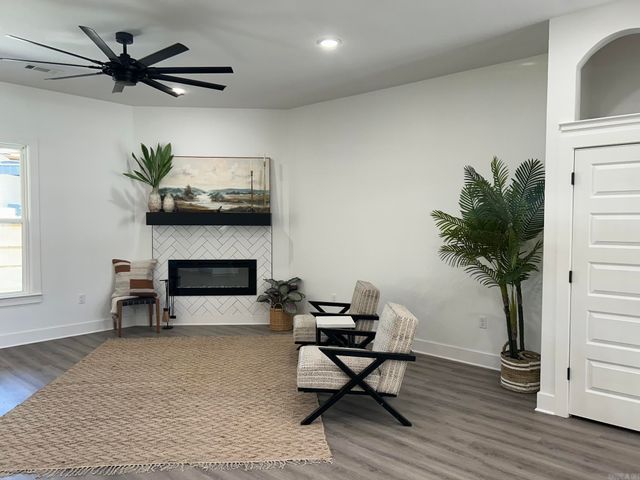 2243 E Maryland Ave, Sherwood, AR 72120