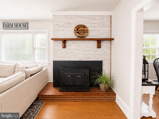108 MARTIN ST, Bowling Green, VA 22427