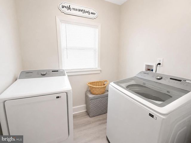 108 MARTIN ST, Bowling Green, VA 22427