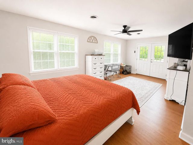 108 MARTIN ST, Bowling Green, VA 22427