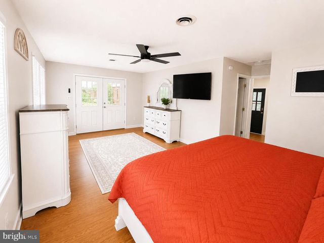108 MARTIN ST, Bowling Green, VA 22427