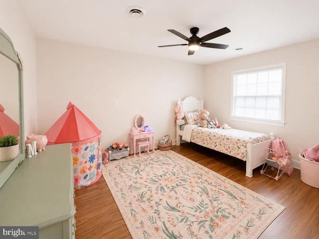 108 MARTIN ST, Bowling Green, VA 22427