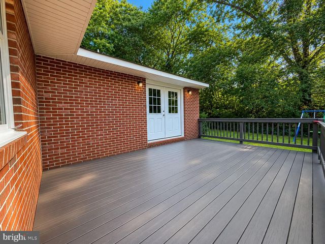 108 MARTIN ST, Bowling Green, VA 22427