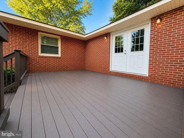 108 MARTIN ST, Bowling Green, VA 22427