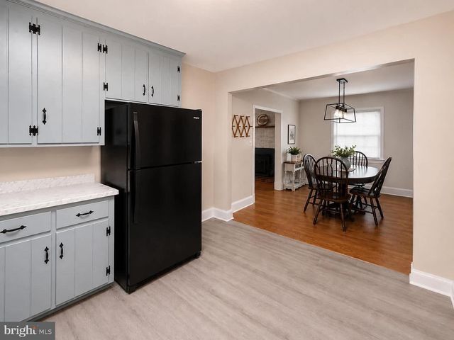 108 MARTIN ST, Bowling Green, VA 22427